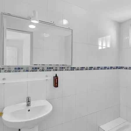 Feriehus Con Piscina Privada