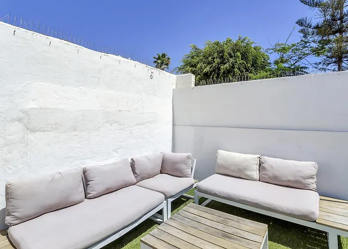 Con Piscina Privada *