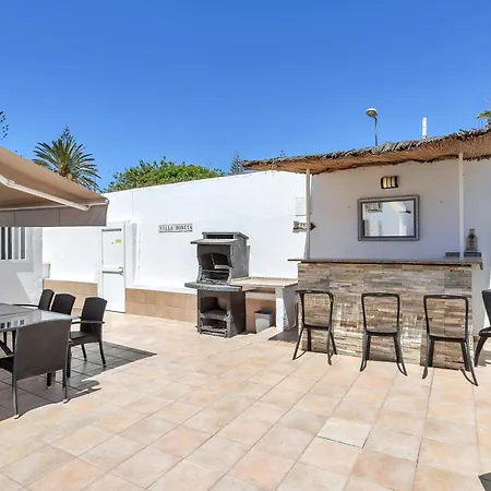 Con Piscina Privada Holiday home