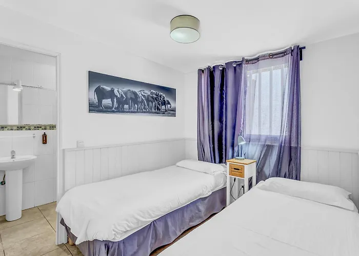 Con Piscina Privada San Bartolomé