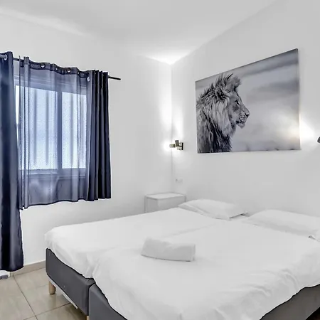 Con Piscina Privada * Сан-Бартоломе